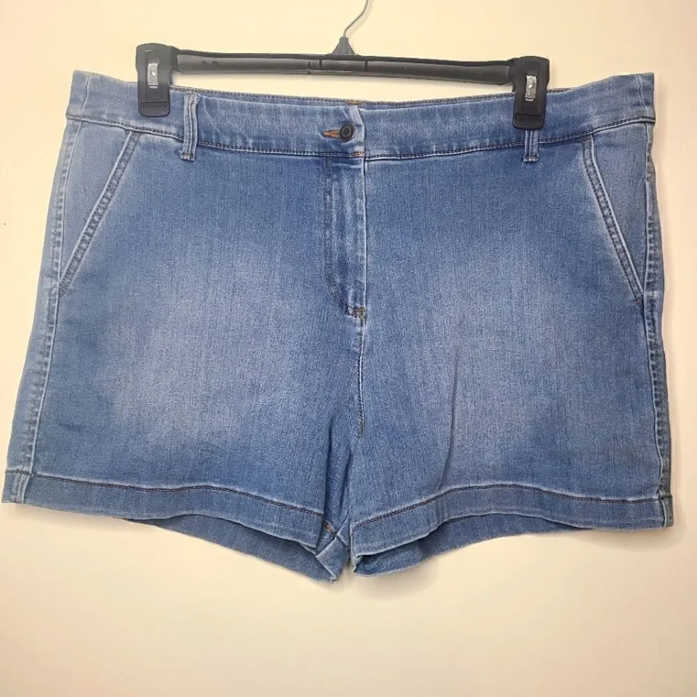 Sugar Magnolia Light Blue Denim Plus Size Shorts Size 18